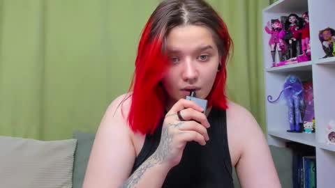 Snapshot of edna_dana chatting on 10/05/25, 08:07 Edna online show from 10/05/25, 08:07