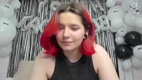 Snapshot of edna_dana chatting on 10/07/25, 08:06 Edna online show from 10/07/25, 08:06