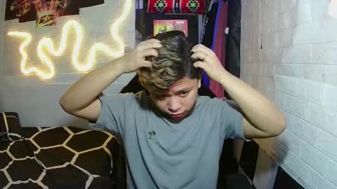 urasian chub online show from 11/11/25, 10:10