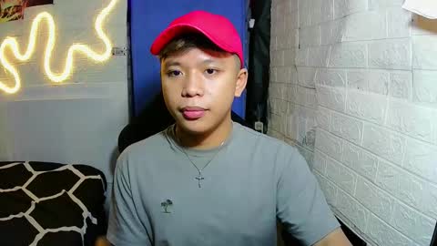 urasian chub online show from 12/19/25, 02:18