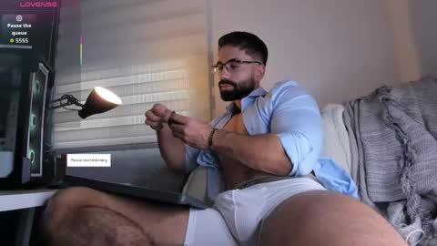 Snapshot of edrick_walton chatting on 05/10/26, 11:59 edrick online show from 05/10/26, 11:59