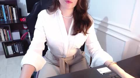 Snapshot of eduard_amun chatting on 10/01/25, 12:55 eduard_amun online show from 10/01/25, 12:55