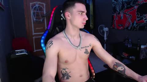 Snapshot of eduard_loveee chatting on 01/19/25, 05:07 Eduar online show from 01/19/25, 05:07