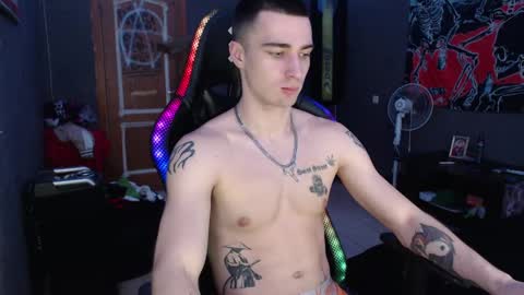 Snapshot of eduard_loveee chatting on 02/02/25, 11:51 Eduar online show from 02/02/25, 11:51