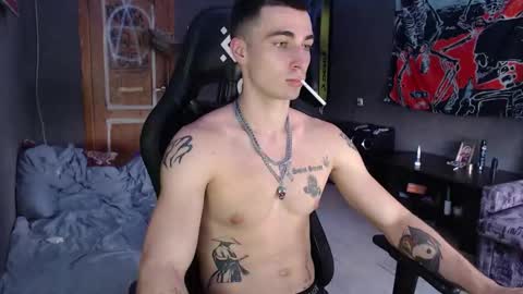 Snapshot of eduard_loveee chatting on 09/09/25, 01:10 Eduar online show from 09/09/25, 01:10