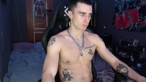 Snapshot of eduard_loveee chatting on 09/19/25, 03:56 Eduar online show from 09/19/25, 03:56