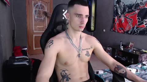 Snapshot of eduard_loveee chatting on 10/09/25, 08:56 Eduar online show from 10/09/25, 08:56