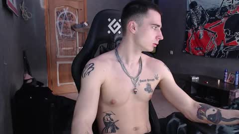 Snapshot of eduard_loveee chatting on 03/23/26, 07:45 Eduar online show from 03/23/26, 07:45
