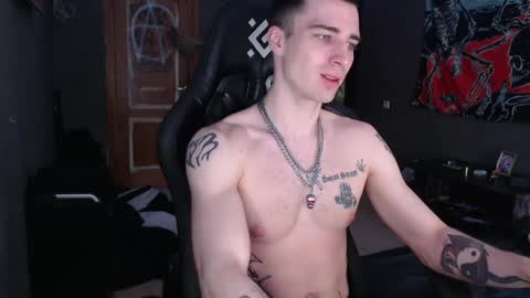 Snapshot of eduard_loveee chatting on 04/27/26, 09:18 Eduar online show from 04/27/26, 09:18