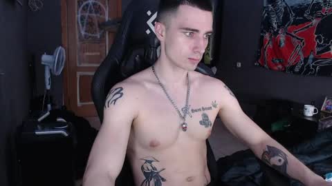 Snapshot of eduard_loveee chatting on 05/23/26, 08:51 Eduar online show from 05/23/26, 08:51