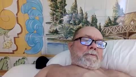 Eddie online show from 05/10/26, 08:08