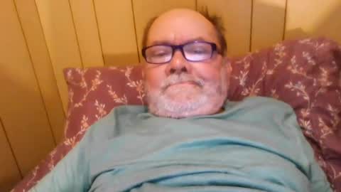 Snapshot of edwalters chatting on 07/12/26, 09:00 Eddie online show from 07/12/26, 09:00