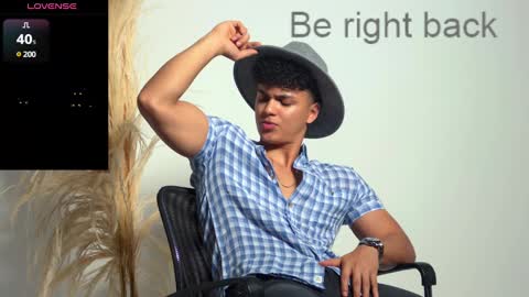 EDWARD CLARCK online show from 02/03/25, 06:56