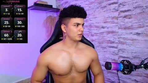 Snapshot of edward__clarck chatting on 11/07/25, 03:17 EDWARD CLARCK online show from 11/07/25, 03:17