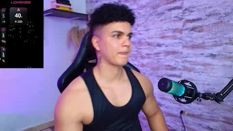 Snapshot of edward__clarck chatting on 12/14/25, 04:23 EDWARD CLARCK online show from 12/14/25, 04:23