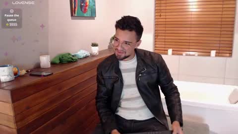 Eduardo online show from 02/05/25, 06:13