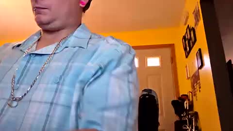 Snapshot of edwardaims_2please chatting on 10/12/25, 07:46 edwardaims_2please online show from 10/12/25, 07:46