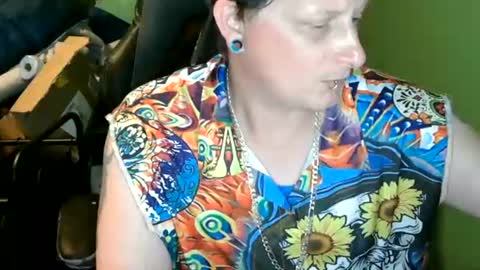 Snapshot of edwardaims_2please chatting on 07/02/26, 03:23 edwardaims_2please online show from 07/02/26, 03:23
