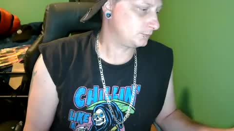 Snapshot of edwardaims_2please chatting on 07/08/26, 01:54 edwardaims_2please online show from 07/08/26, 01:54