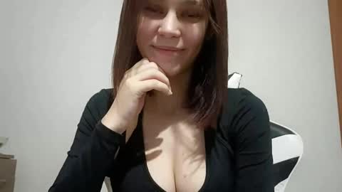 Viktoria online show from 02/04/26, 02:56