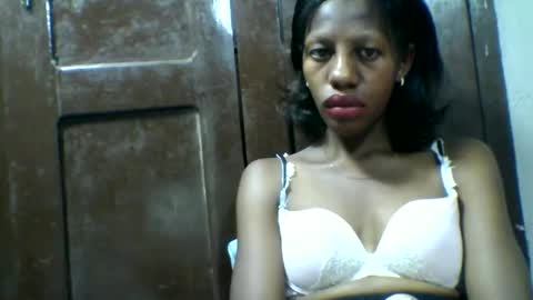 Snapshot of edwige770943 chatting on 04/28/26, 03:44 edwige770943 online show from 04/28/26, 03:44