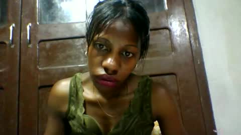 Snapshot of edwige770943 chatting on 05/02/26, 04:12 edwige770943 online show from 05/02/26, 04:12