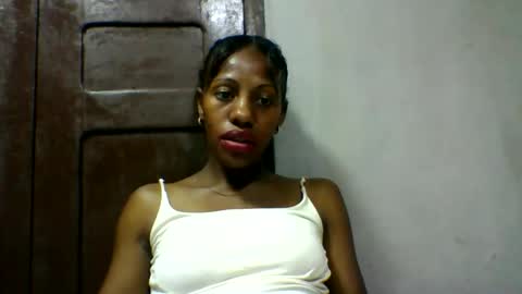 Snapshot of edwige770943 chatting on 05/14/26, 05:36 edwige770943 online show from 05/14/26, 05:36