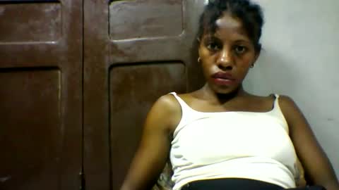 Snapshot of edwige770943 chatting on 05/15/26, 05:58 edwige770943 online show from 05/15/26, 05:58
