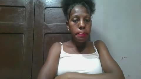 Snapshot of edwige770943 chatting on 05/18/26, 04:07 edwige770943 online show from 05/18/26, 04:07