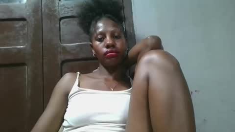 Snapshot of edwige770943 chatting on 05/25/26, 05:41 edwige770943 online show from 05/25/26, 05:41
