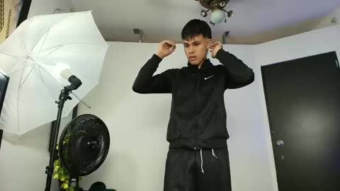 Edwin online show from 05/18/26, 01:39