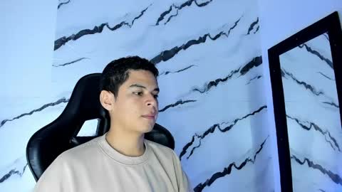 Snapshot of edy_play1 chatting on 04/18/26, 07:34 edy online show from 04/18/26, 07:34