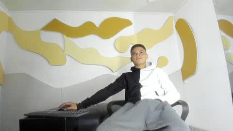 Snapshot of edylucianni chatting on 07/10/26, 03:58 EdyLucianni online show from 07/10/26, 03:58