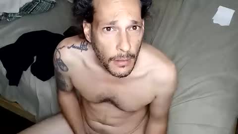 Snapshot of eel1988 chatting on 04/17/26, 02:09 eel1988 online show from 04/17/26, 02:09