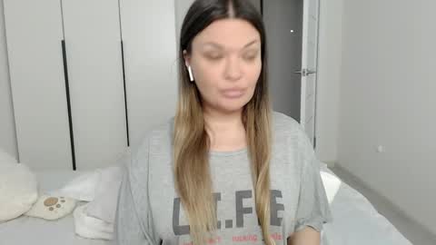 eelena4kiss online show from 02/11/25, 11:32