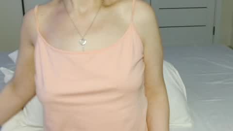 Snapshot of eelena4kiss chatting on 06/09/26, 10:54 eelena4kiss online show from 06/09/26, 10:54