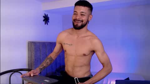 eevil_boys_77 online show from 10/06/25, 02:25