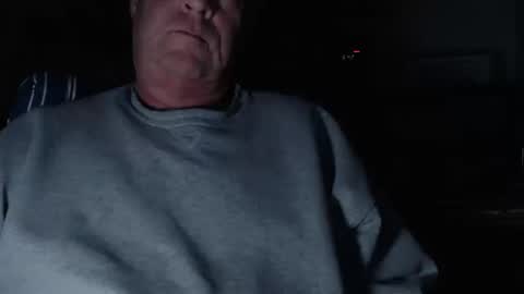 Snapshot of eeyoreeeyore chatting on 10/10/25, 03:27 eeyoreeeyore online show from 10/10/25, 03:27