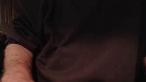 Snapshot of eeyoreeeyore chatting on 10/30/25, 10:21 eeyoreeeyore online show from 10/30/25, 10:21