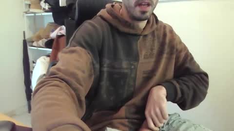 Snapshot of efdan chatting on 02/07/25, 06:45 Dan online show from 02/07/25, 06:45