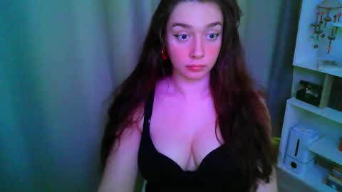 effie_balconii online show from 10/06/25, 12:24