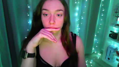 effie_balconii online show from 01/12/26, 01:27