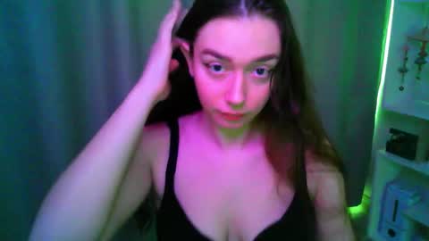 Snapshot of effie_balconii chatting on 03/09/26, 12:53 effie_balconii online show from 03/09/26, 12:53