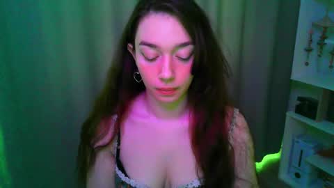 Snapshot of effie_balconii chatting on 03/16/26, 08:29 effie_balconii online show from 03/16/26, 08:29