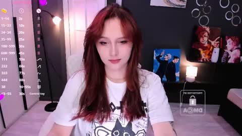 Snapshot of effie_lee chatting on 04/04/26, 08:45 Effie online show from 04/04/26, 08:45