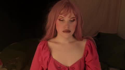 Snapshot of effiemur chatting on 12/06/24, 04:17 Effie Mur online show from 12/06/24, 04:17