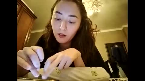 Snapshot of effy007 chatting on 01/09/25, 02:40 Effy online show from 01/09/25, 02:40