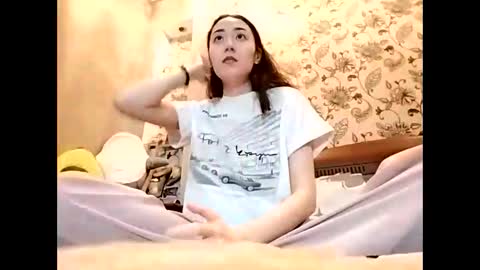 Snapshot of effy007 chatting on 10/12/25, 02:16 Effy online show from 10/12/25, 02:16