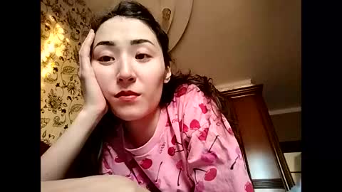 Effy online show from 11/19/25, 10:59