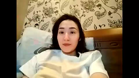 Effy online show from 12/05/25, 04:25